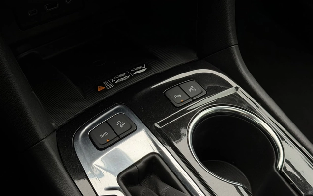 imagem-https://www.socarrao.com.br/sc-vehicle-images-prod/3057689/1785932620359-003_373b7e4372707f9df8b82b528ea39b39.jpeg