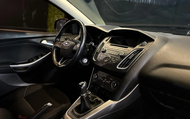 imagem-https://www.socarrao.com.br/sc-vehicle-images-prod/3057783/1785932990082-8_055852.jpg