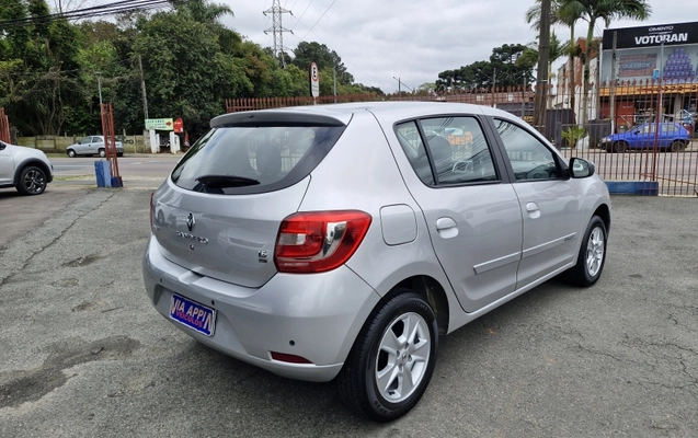imagem-https://www.socarrao.com.br/sc-vehicle-images-prod/3058192/1789741739765-lK4hVV3nAbypTt3IeKYfWax5ydRJ1far.jpg