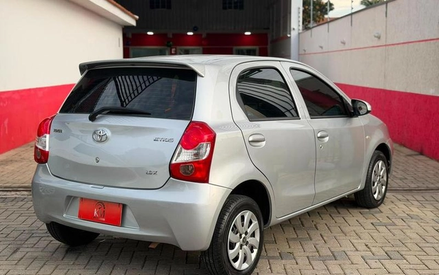 imagem-https://www.socarrao.com.br/sc-vehicle-images-prod/3058249/1790110105440-8349725_11_B_fc081602e9.jpeg