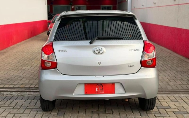 imagem-https://www.socarrao.com.br/sc-vehicle-images-prod/3058249/1790110105442-8349725_12_B_9d9e272092.jpeg