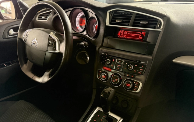 imagem-https://www.socarrao.com.br/sc-vehicle-images-prod/3058262/1785935779172-3efc9f58-2add-4b79-b6b2-d0af285ff929.jpg