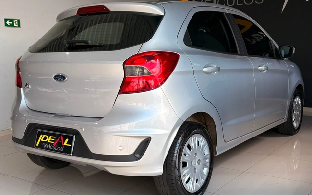 imagem-https://www.socarrao.com.br/sc-vehicle-images-prod/3058336/1785937017982-c55ca58cee734f5abe0214e2376b2c13_1785936960141.jpg