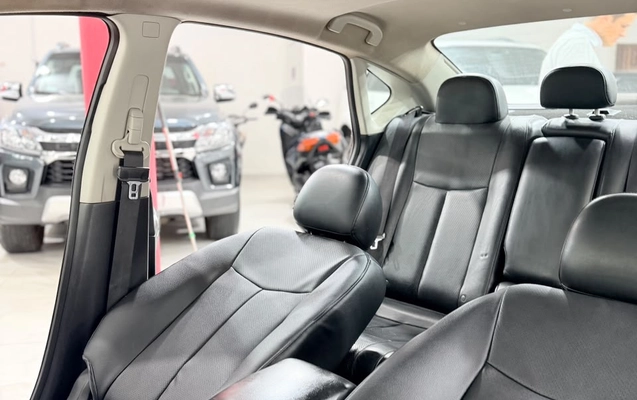 imagem-https://www.socarrao.com.br/sc-vehicle-images-prod/3058351/1785937149338-003_d73239b04c5aa1df875517d8e091eaea.jpeg
