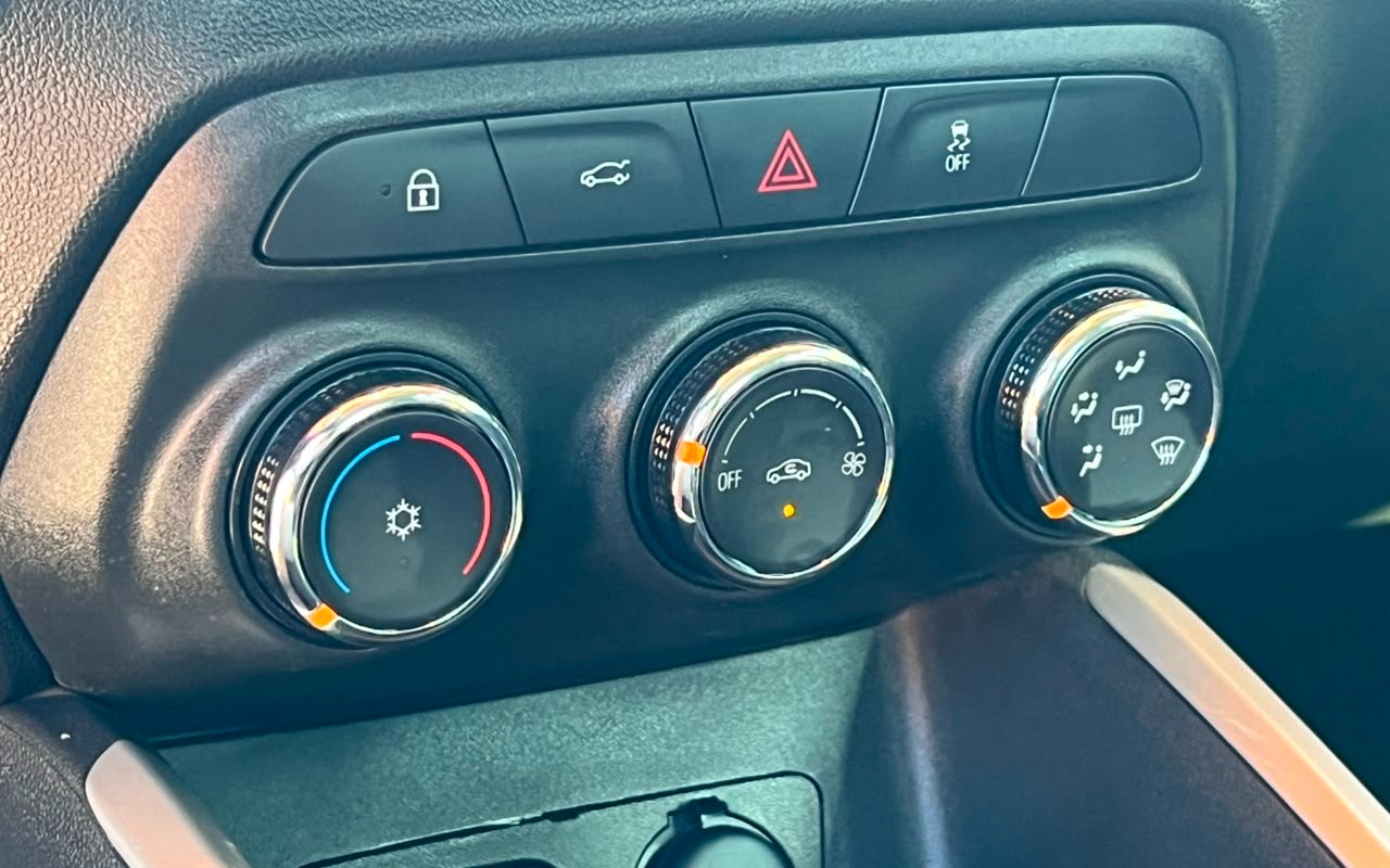 imagem-https://www.socarrao.com.br/sc-vehicle-images-prod/3058461/1785938613563-V2hhdHNBcHAgSW1hZ2UgMjAyNi0wOC0wMSBhdCAxNS4yNC4xNyAoNSkuanBlZw.jpeg