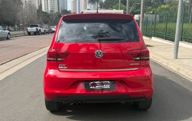 imagem-https://www.socarrao.com.br/sc-vehicle-images-prod/3058675/1789159227267-8334944_12_B_06e0bb8bff.jpeg