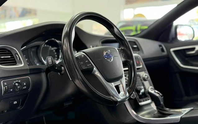 imagem-https://www.socarrao.com.br/sc-vehicle-images-prod/3058796/1789042430075-8350276_11_B_674f806ba9.jpeg