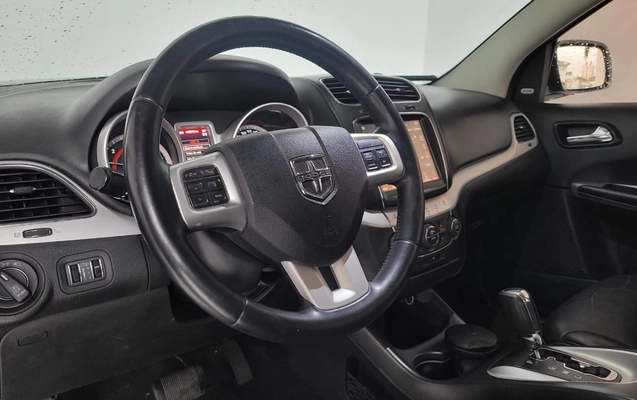 imagem-https://www.socarrao.com.br/sc-vehicle-images-prod/3058797/1785939404101-003_035fe15bfb605bd1637d329c1b407847.jpeg