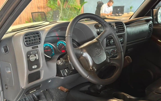 imagem-https://www.socarrao.com.br/sc-vehicle-images-prod/3058886/1788894268253-a157cae9697b4a38ad90bfd52ddbeb23_1785939366866.jpg