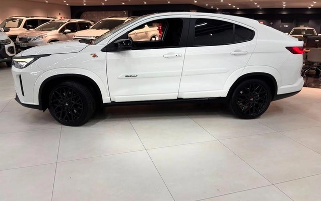 imagem-https://www.socarrao.com.br/sc-vehicle-images-prod/3059026/1789051872150-8350362_8_B_56d778f973.jpeg