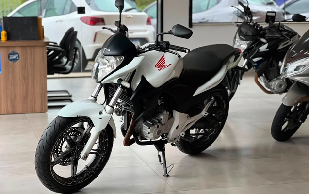 imagem-https://www.socarrao.com.br/sc-vehicle-images-prod/3059078/1785940482463-V2hhdHNBcHAgSW1hZ2UgMjAyNi0wOC0wNSBhdCAxMS4yNC4zNy5qcGVn.jpeg