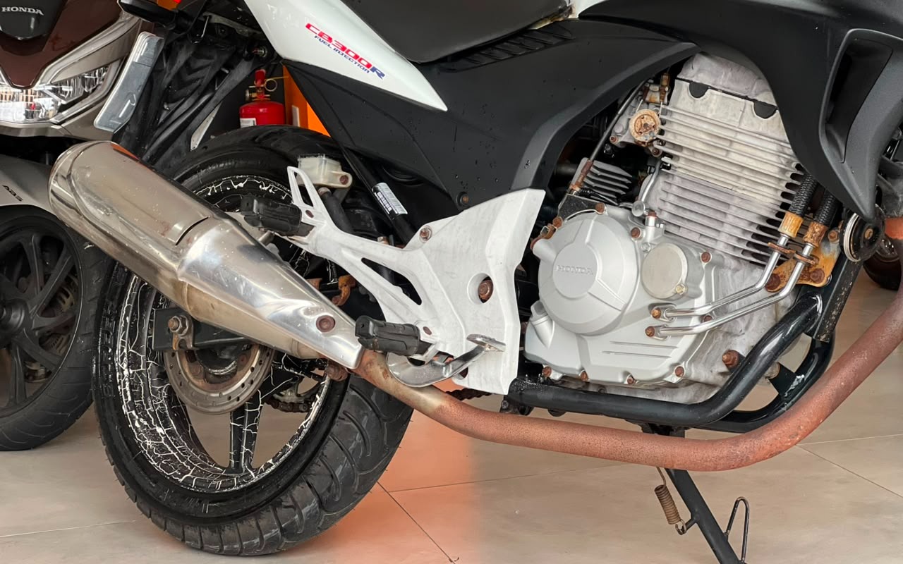 imagem-https://www.socarrao.com.br/sc-vehicle-images-prod/3059078/1785940482659-V2hhdHNBcHAgSW1hZ2UgMjAyNi0wOC0wNSBhdCAxMS4yNC4zOC5qcGVn.jpeg