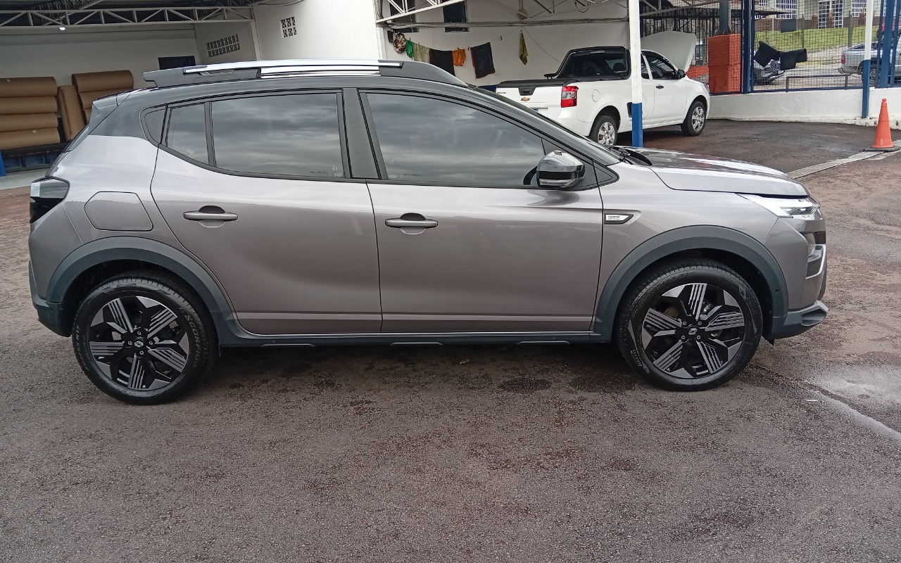 imagem-https://www.socarrao.com.br/sc-vehicle-images-prod/3059208/1785941065755-MTc4NTk0MDg2MjM5ODQxNDIyODI0MjQyNDEwODcwOTIuanBn.jpg