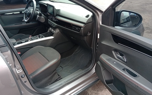imagem-https://www.socarrao.com.br/sc-vehicle-images-prod/3059208/1785941066839-MTc4NTk0MDk1MjMxMTc1OTIwNzIxOTczNzE2NDk5MDIuanBn.jpg