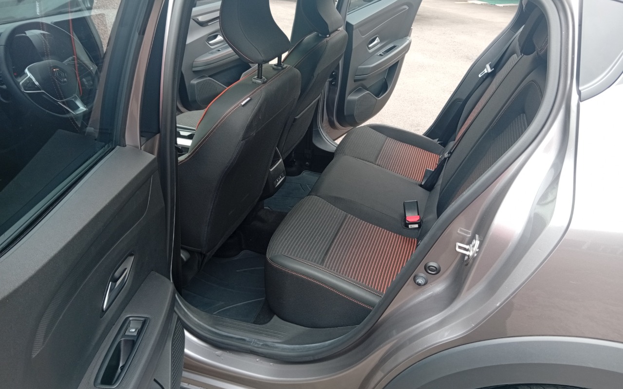 imagem-https://www.socarrao.com.br/sc-vehicle-images-prod/3059208/1785941067150-MTc4NTk0MDk5NDk1MDExOTc1NDk4MTE2MjY1OTk5NjcuanBn.jpg