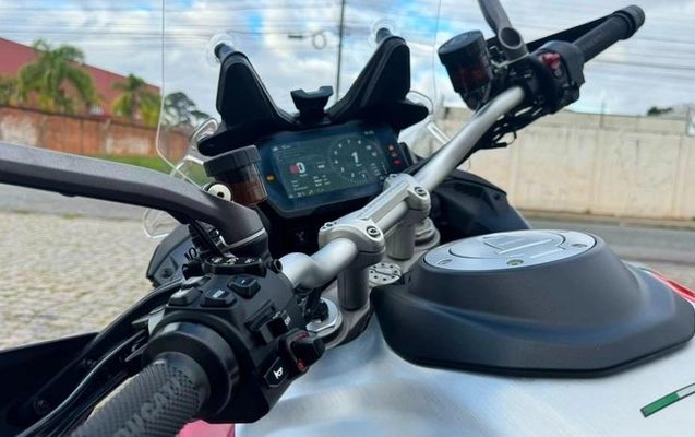 imagem-https://www.socarrao.com.br/sc-vehicle-images-prod/3059235/1788011818750-8350382_6_B_f0e08b81a7.jpeg