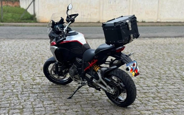 imagem-https://www.socarrao.com.br/sc-vehicle-images-prod/3059235/1788011818756-8350382_0_B_fae59bd2fa.jpeg