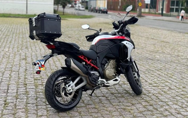 imagem-https://www.socarrao.com.br/sc-vehicle-images-prod/3059235/1788011818763-8350382_3_B_48bd54a5d8.jpeg