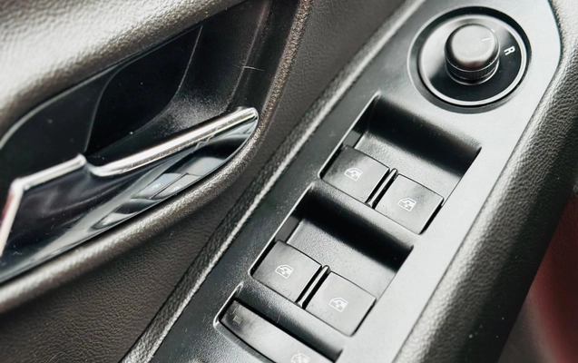 imagem-https://www.socarrao.com.br/sc-vehicle-images-prod/3059336/1788362788603-gb-701e57b.jpeg