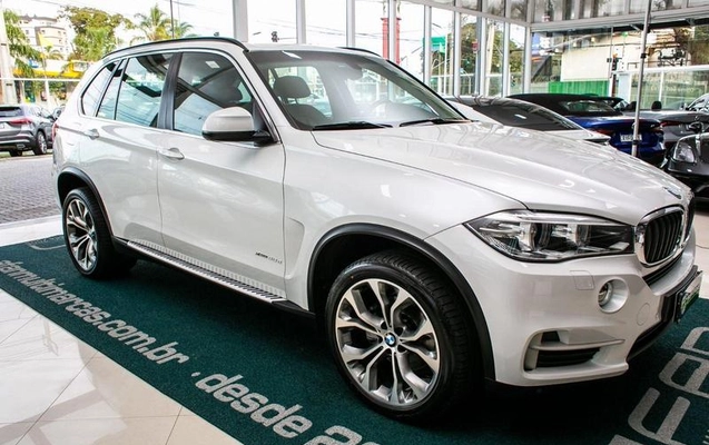 imagem-https://www.socarrao.com.br/sc-vehicle-images-prod/3059931/1790091144639-8350371_17_B_ae53256bf5.jpeg