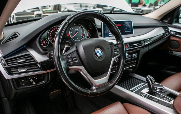 imagem-https://www.socarrao.com.br/sc-vehicle-images-prod/3059931/1790091144640-8350371_12_B_82fb6d52b9.jpeg