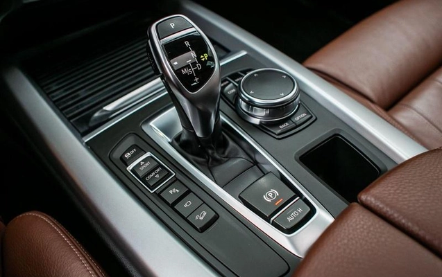 imagem-https://www.socarrao.com.br/sc-vehicle-images-prod/3059931/1790091144643-8350371_7_B_896dc7dcc5.jpeg