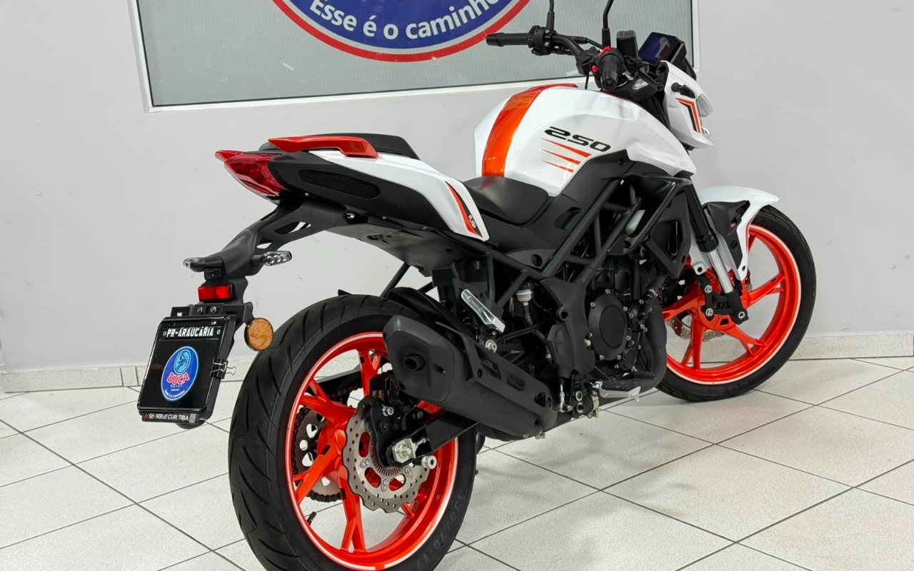 imagem-https://www.socarrao.com.br/sc-vehicle-images-prod/3060011/1785943775450-V2hhdHNBcHAgSW1hZ2UgMjAyNi0wOC0wNSBhdCAxMS40OC4zNyAoMikuanBlZw.jpeg