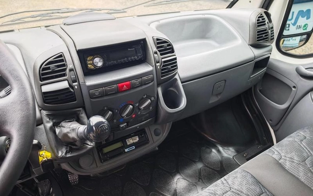 imagem-https://www.socarrao.com.br/sc-vehicle-images-prod/3060347/1785948174658-8350670_1_B_b5a547dbcf.jpeg