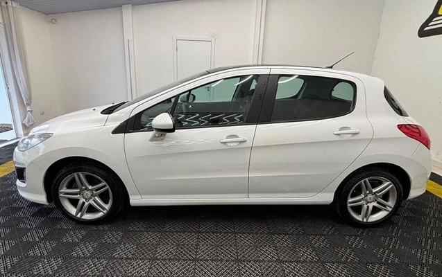 imagem-https://www.socarrao.com.br/sc-vehicle-images-prod/3060935/1785946047322-8290271_8_B_39f0c8a236.jpeg