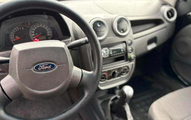 imagem-https://www.socarrao.com.br/sc-vehicle-images-prod/3061064/1789592657629-8301597_11_B_a61757958e.jpeg