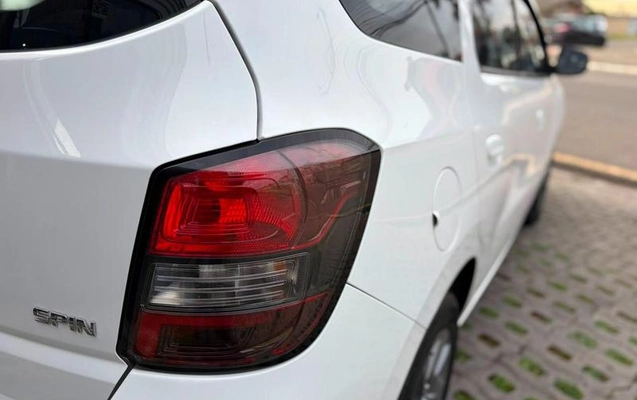 imagem-https://www.socarrao.com.br/sc-vehicle-images-prod/3061143/1787759216765-8350660_6_B_a335d8e558.jpeg