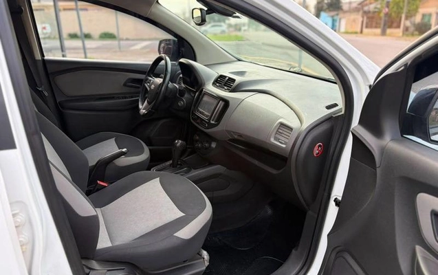 imagem-https://www.socarrao.com.br/sc-vehicle-images-prod/3061143/1787759216773-8350660_12_B_fdb0f2f3d5.jpeg