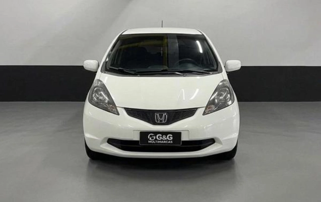 imagem-https://www.socarrao.com.br/sc-vehicle-images-prod/3062396/1785949564059-ODI3MDA3OV8xX0JfZDg0ZTNlYTI1Zi5qcGVn.jpeg