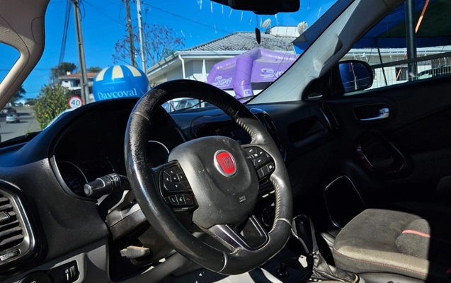 imagem-https://www.socarrao.com.br/sc-vehicle-images-prod/3062831/1785950608996-0637f38278514878b8e3377df2881754_1785531175833.jpg