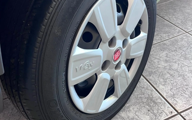 imagem-https://www.socarrao.com.br/sc-vehicle-images-prod/3063113/1785951366570-NjQyMjcyRkMtN0RDQi00RDE5LUI4NDItQzlBNjY1MjIxQjBCLmpwZWc.jpeg