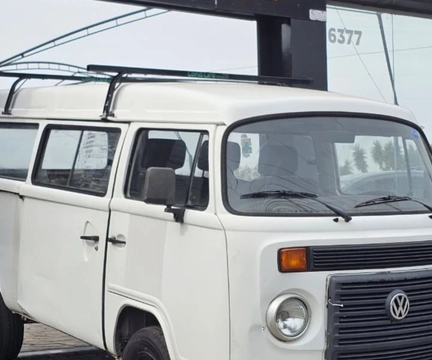 Volkswagen Kombi 2012 Branco — foto 1 de 3