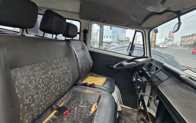 imagem-https://www.socarrao.com.br/sc-vehicle-images-prod/3063187/1785951520626-NDAyNGJhZmYtNzM0NS00ZjBhLWI3YWMtZDc2N2UwYTg4M2M4LmpwZw.jpg