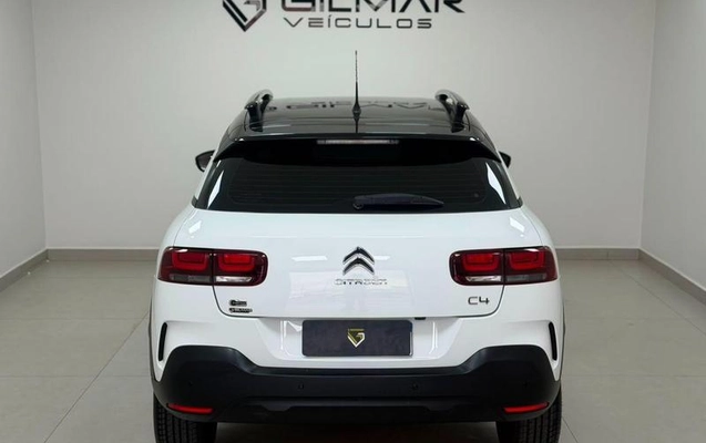 imagem-https://www.socarrao.com.br/sc-vehicle-images-prod/3063279/1789644672979-8276971_31_B_04b92957a5.jpeg