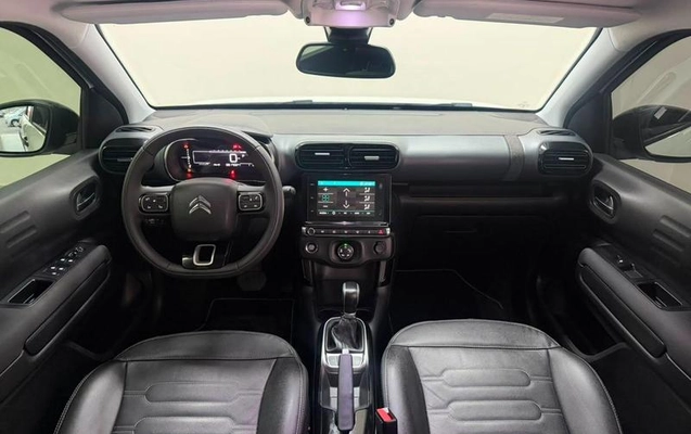 imagem-https://www.socarrao.com.br/sc-vehicle-images-prod/3063279/1789644672988-8276971_17_B_4c494568e7.jpeg