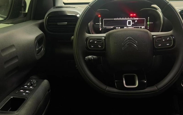 imagem-https://www.socarrao.com.br/sc-vehicle-images-prod/3063279/1789644672992-8276971_20_B_7d9a15e021.jpeg
