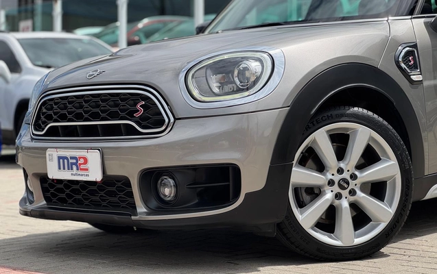 imagem-https://www.socarrao.com.br/sc-vehicle-images-prod/3063341/1785951841484-003_df56320fc9227dbed6cff9dfff3a4f70.jpeg