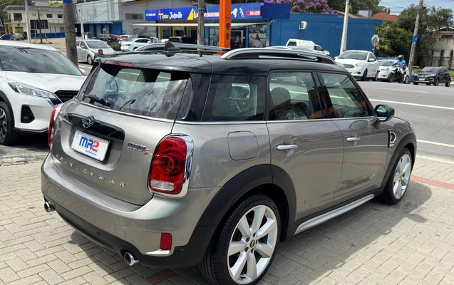 imagem-https://www.socarrao.com.br/sc-vehicle-images-prod/3063341/1785951841496-003_666d0fdc1a653d7c27551caa2bb4c41c.jpeg