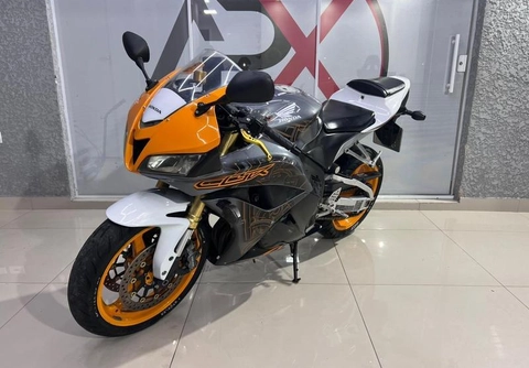 Honda CBR 600 RR 2011 Cinza — foto 1 de 3