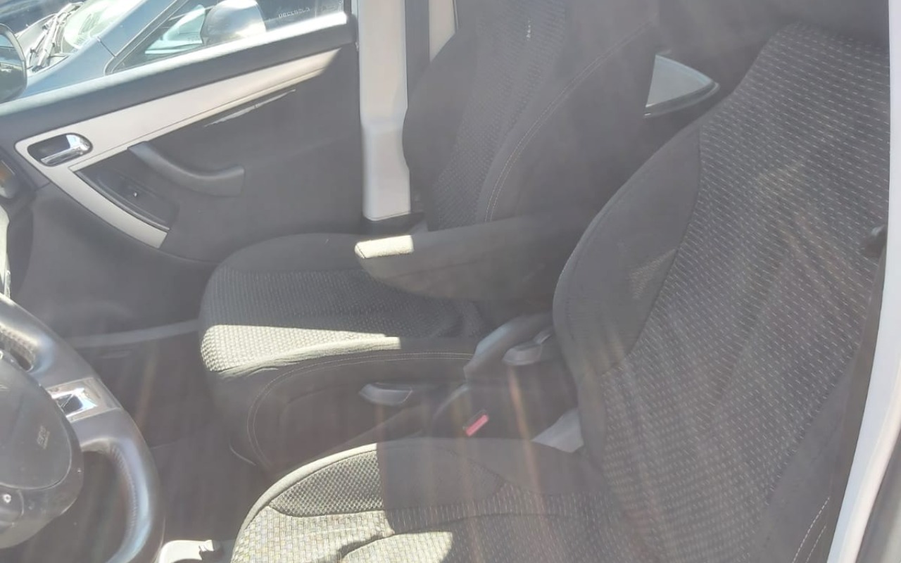 imagem-https://www.socarrao.com.br/sc-vehicle-images-prod/3063370/1785951935422-V2hhdHNBcHAgSW1hZ2UgMjAyNi0wNy0wOSBhdCAyMS4yMy4xNyAoMTcpLmpwZWc.jpeg