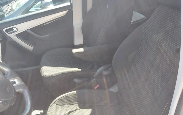 imagem-https://www.socarrao.com.br/sc-vehicle-images-prod/3063370/1785951935422-V2hhdHNBcHAgSW1hZ2UgMjAyNi0wNy0wOSBhdCAyMS4yMy4xNyAoMTcpLmpwZWc.jpeg