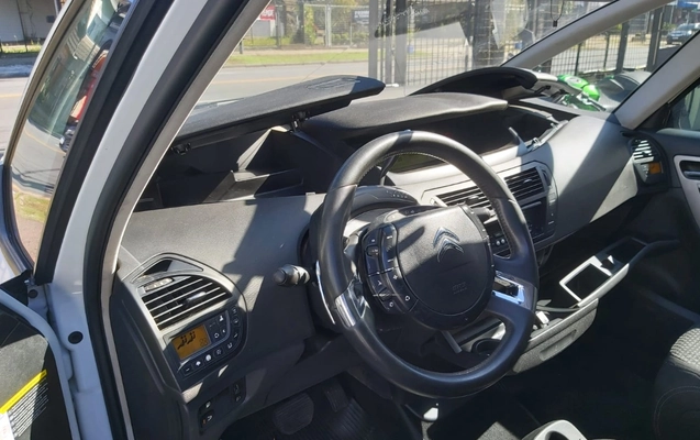 imagem-https://www.socarrao.com.br/sc-vehicle-images-prod/3063370/1785951936317-V2hhdHNBcHAgSW1hZ2UgMjAyNi0wNy0wOSBhdCAyMS4yMy4xNyAoMjIpLmpwZWc.jpeg