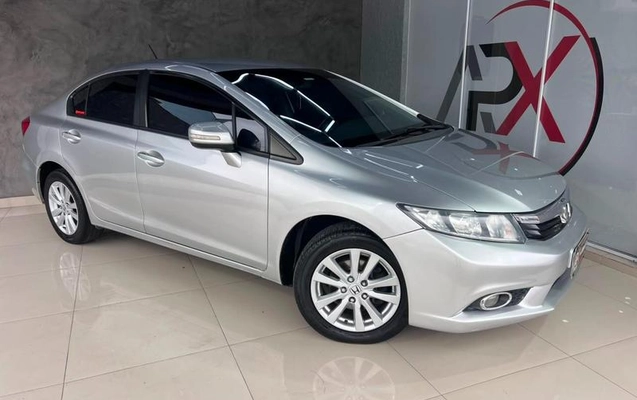 imagem-https://www.socarrao.com.br/sc-vehicle-images-prod/3063393/1787769678588-8302034_9_B_e7ed50cda4.jpeg