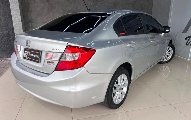 imagem-https://www.socarrao.com.br/sc-vehicle-images-prod/3063393/1787769678591-8302034_6_B_cfa0482a82.jpeg