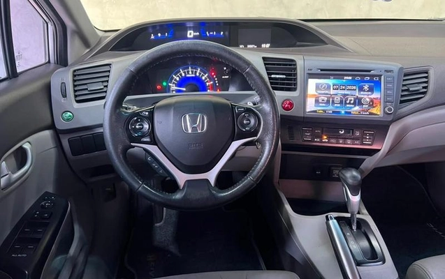imagem-https://www.socarrao.com.br/sc-vehicle-images-prod/3063393/1787769678600-8302034_11_B_13a32556dd.jpeg