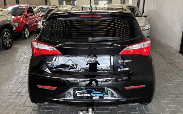imagem-https://www.socarrao.com.br/sc-vehicle-images-prod/3063501/1789392784218-8327808_8_B_cc8854fbca.jpeg